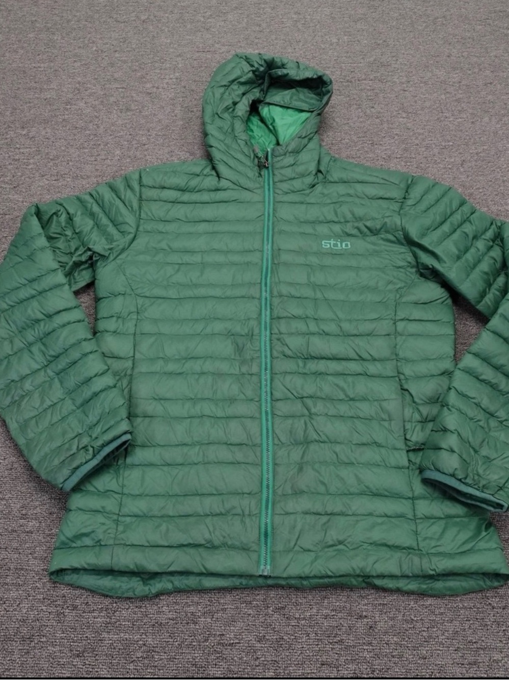 Stio Men's Green Hooded Lightweight Packable Jacket